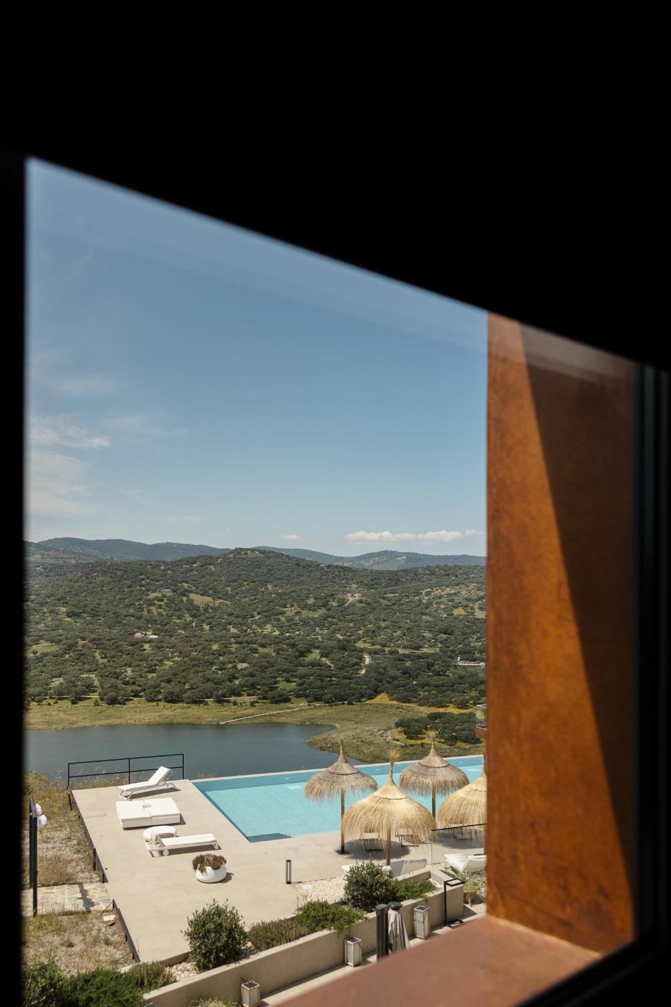 Hoteles Desconecta2 โมเนสเตริโอ ภายนอก รูปภาพ